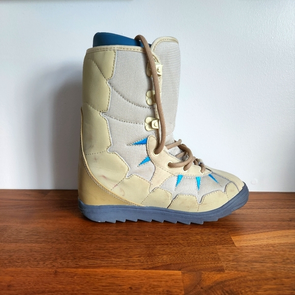 BURTON Snowboarding Boots - Picture 9 of 13